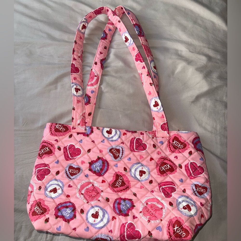 Valentine heart cakes tote bag